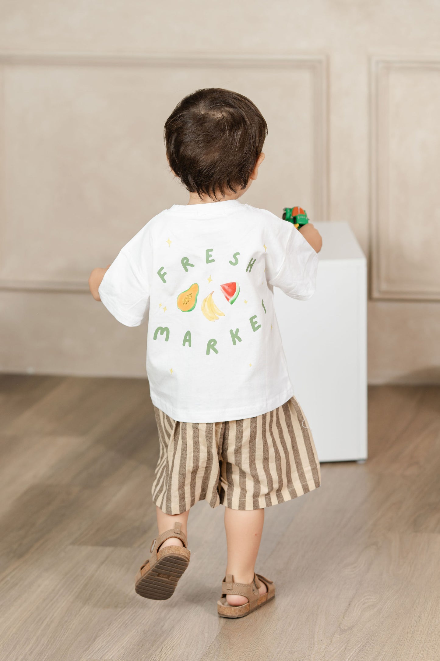 Camiseta Caleb Market